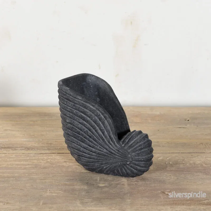 Black shell marble bowl