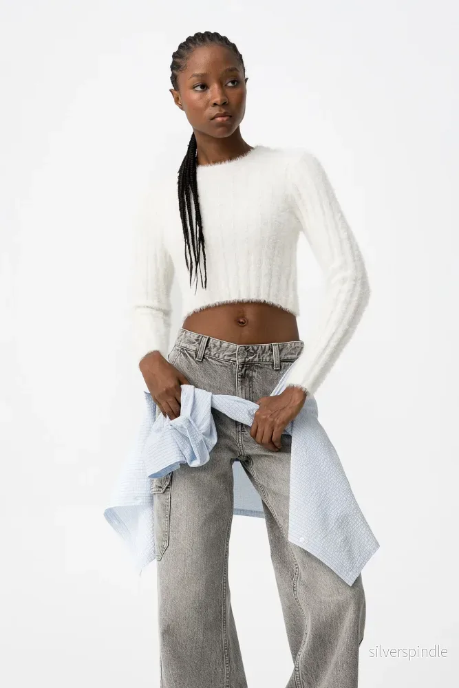 NAVY COZY FLUFFY SWEATER - Bild 2