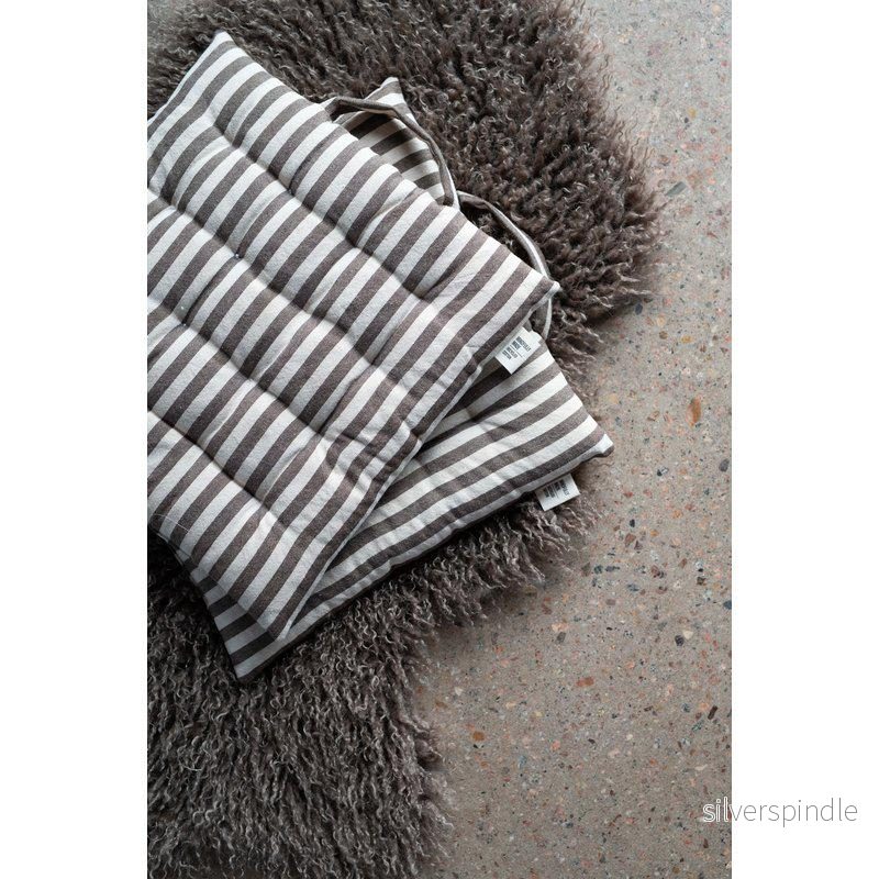 Svea randig nougat sittdyna - Bild 2