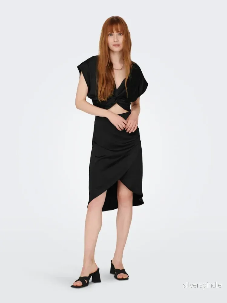 RUBY HW RUCHING BELOWKNEE SKIRT RUBY HW RUCHING BELOWKNEE SKIRT