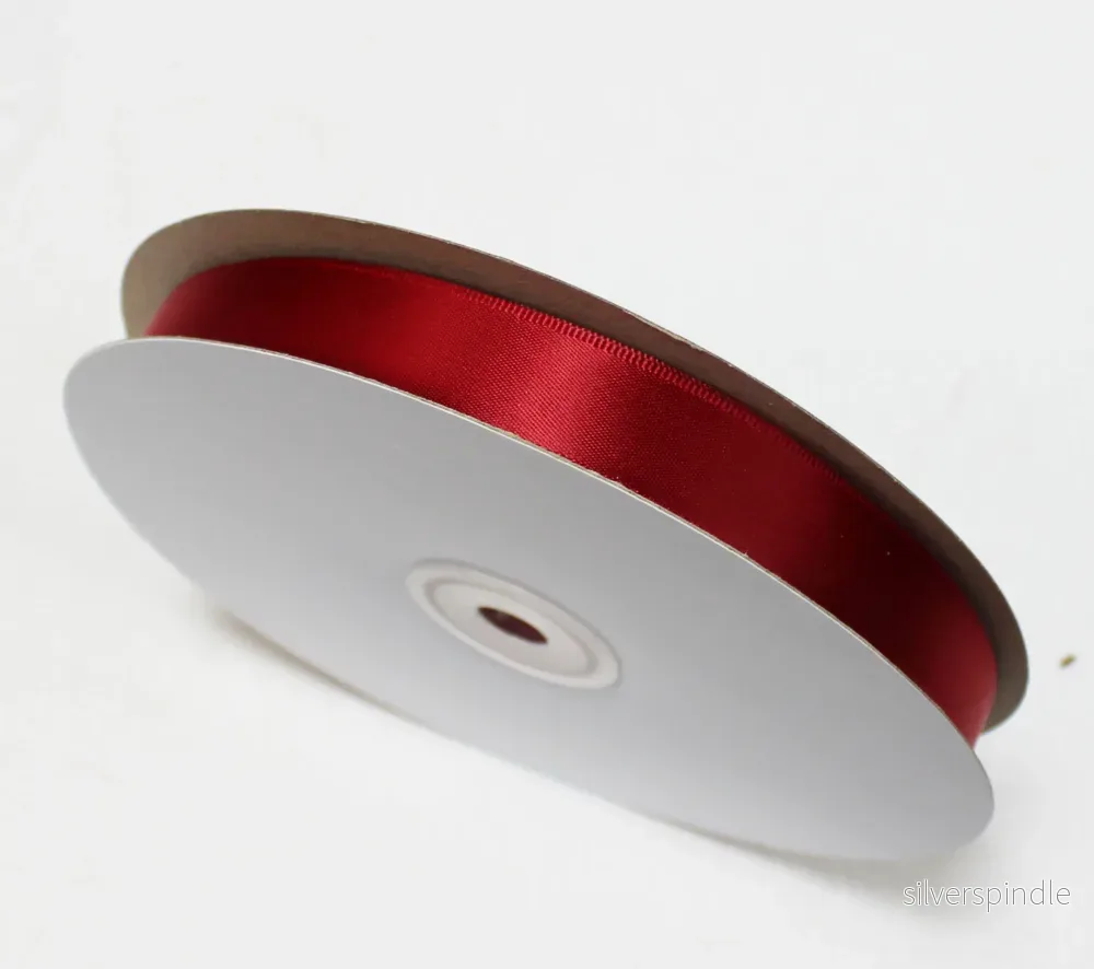 Satinband – Mörkröd 16 mm x 50 m Satinband – Mörkröd 16 mm x 50 m