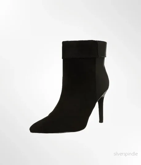 VALERIE BOOT