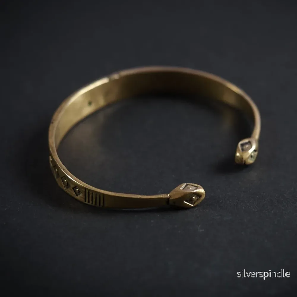 Dekorerat platt armband - Bild 3