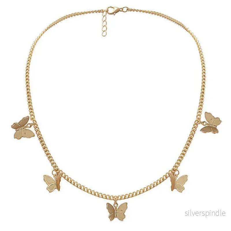 Sött och stilfullt halsband i guld med fjärilshänge för kvinnor Sött och stilfullt halsband i guld med fjärilshänge för kvinnor
