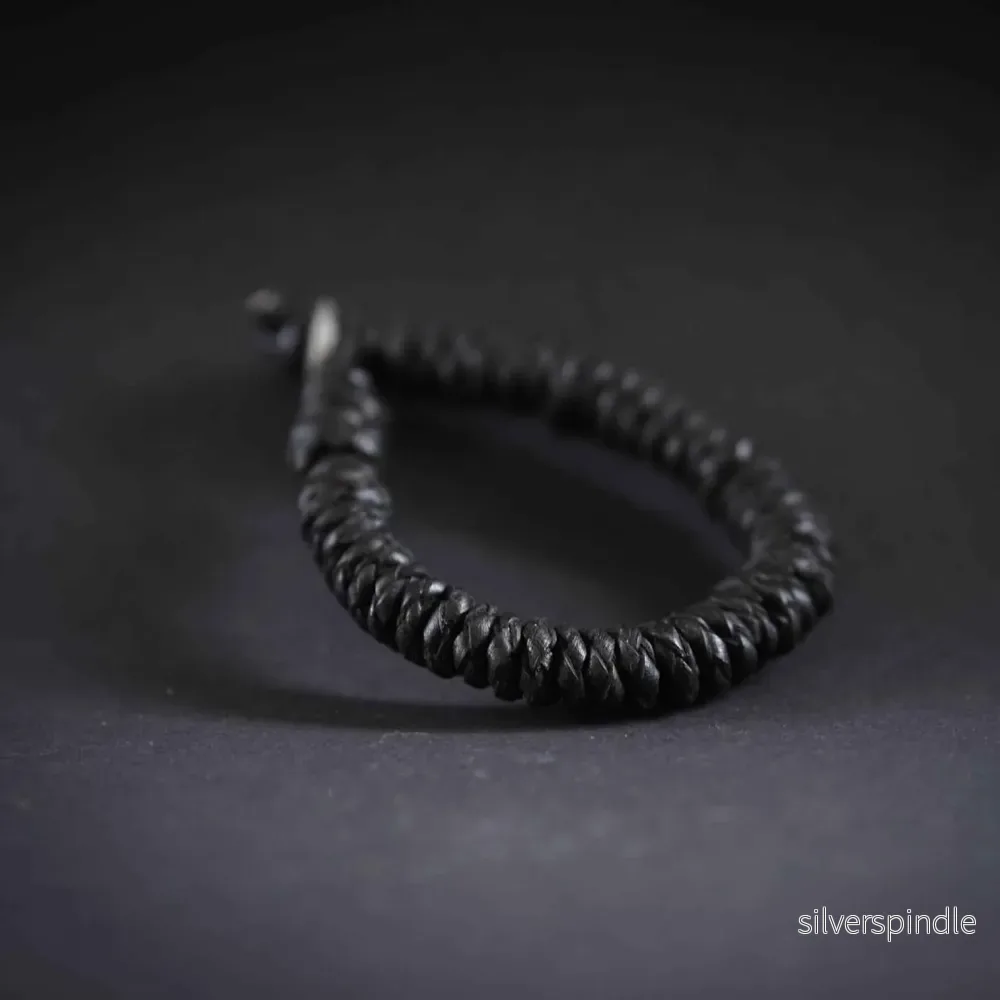 Brokk Svart armband Brokk Svart armband