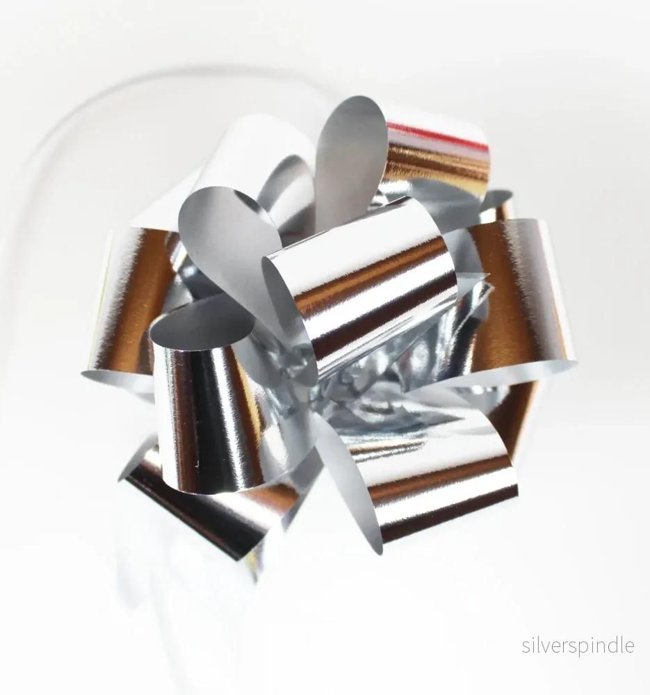 Rosett till presentkorg metallic silver 30 mm Rosett till presentkorg metallic silver 30 mm