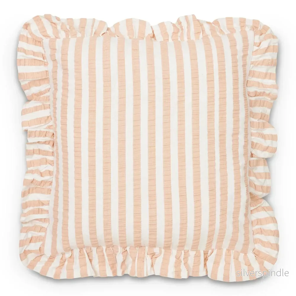Alina rosa/vit kuddfodral med volanger 45x45cm