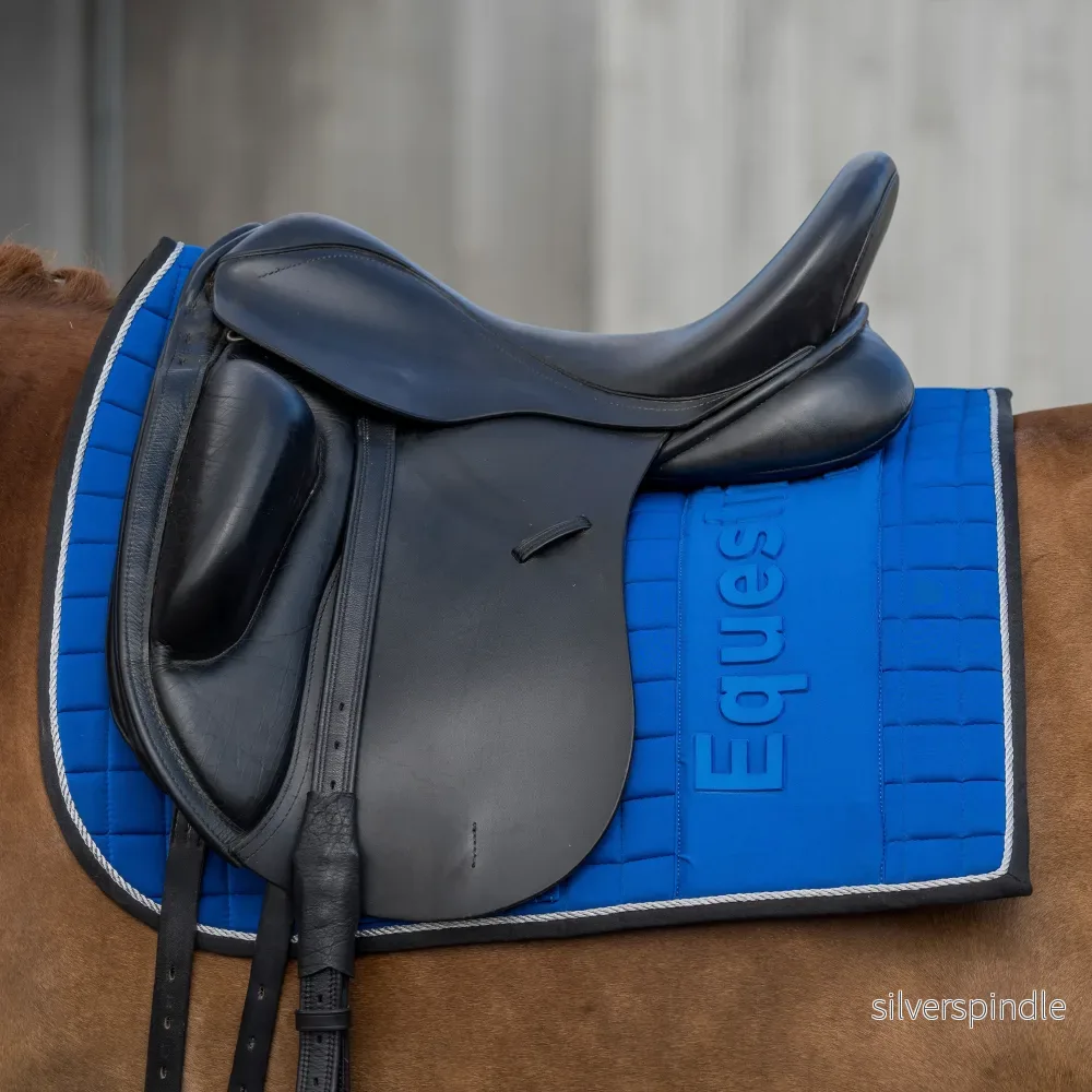 EQUESTRIAN PRO EMBOSSED SADLÖVERDRAG DR EQUESTRIAN PRO EMBOSSED SADLÖVERDRAG DR