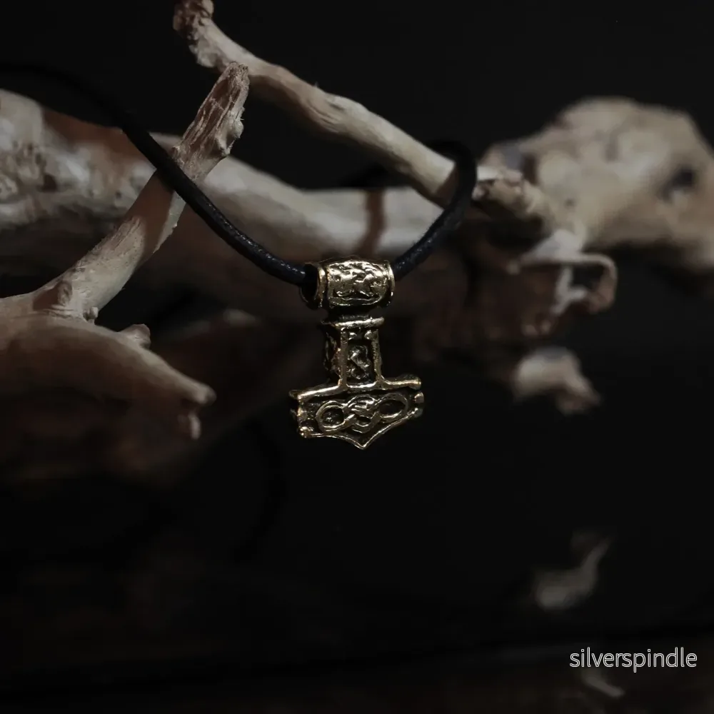 Torshammare Valhalla, brons Torshammare Valhalla, brons
