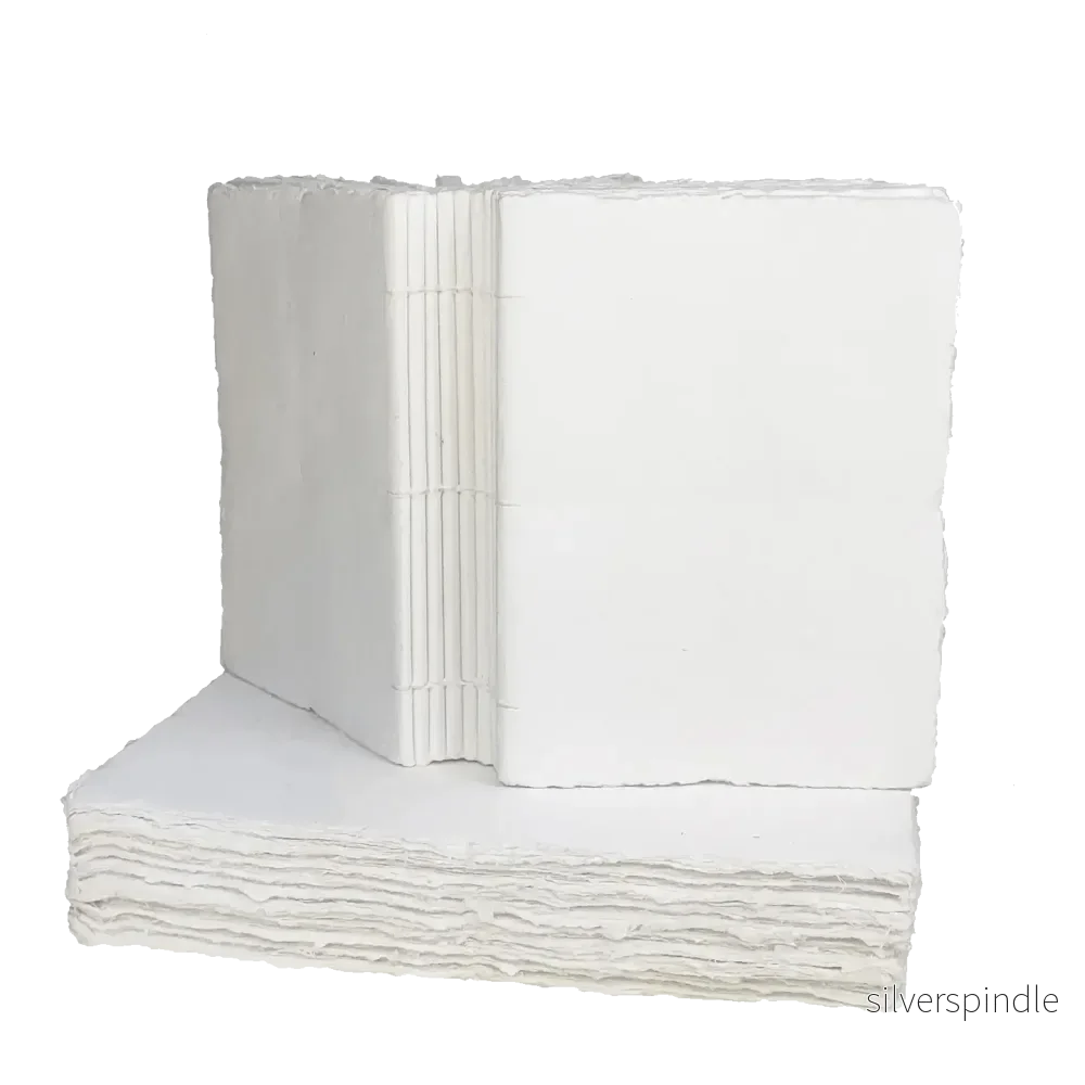 Extra tjockt bokblock av handgjorda papper Extra tjockt bokblock av handgjorda papper