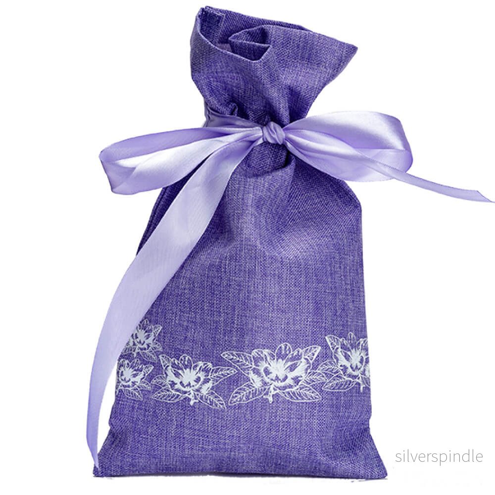 Presentpåse i tyg | Lila | 17x30cm | Sommar motiv