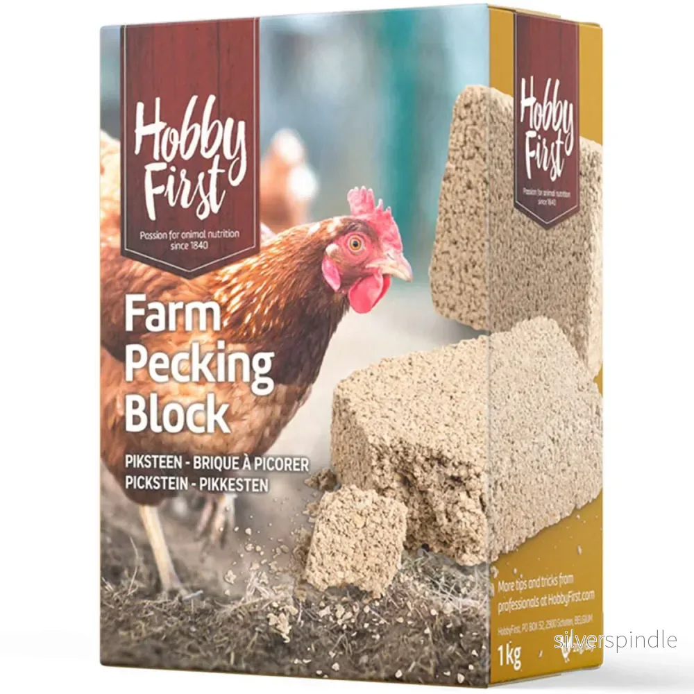 Hobby First Farm Picking Block 1 kg Hobby First Farm Picking Block 1 kg