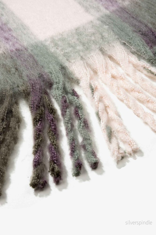 SCARF WITH BRAIDED FRINGES KYOTO - Bild 3